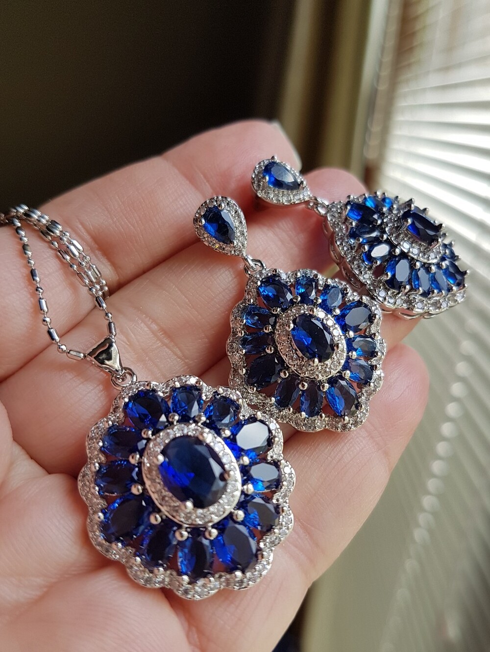 Swarovski Elements Blue Sapphire 925 Sterling Silver Necklace & Earrings SET NEW